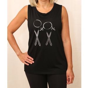 XO muscle tank